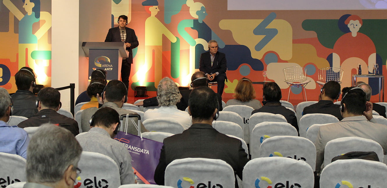 Palestra de Romano Garcia, diretor comercial da Empresa 1